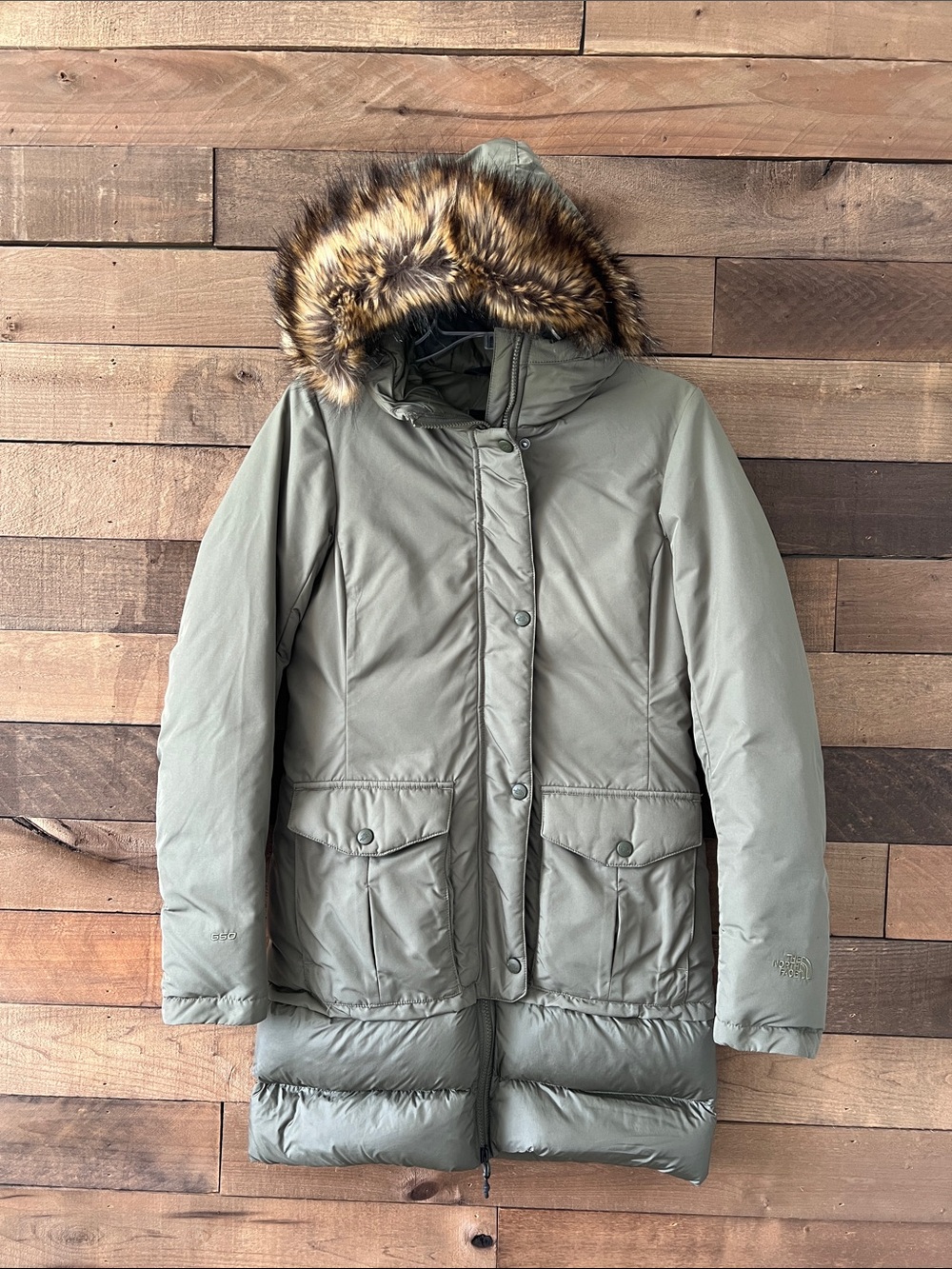 The North Face Women's Tuvu Parka Goose Down Jacket in Green Size XS